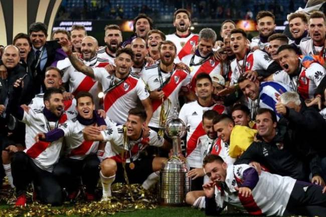 Tras veinte años, el campeón de la Copa CONMEBOL Libertadores no tenía main sponsor
