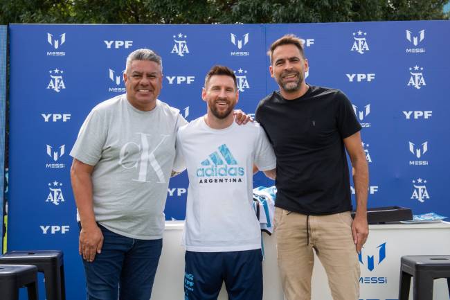 Lionel Messi renovó su vínculo con YPF
