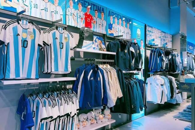 AFA inaugura su primer Store en China