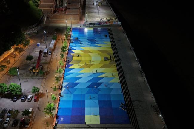 Alba Pinturas commemorates 3 years since the 2022 World Cup with a mural of the Argentine flag