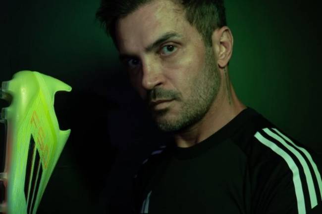 Adidas signs the King of Futsal