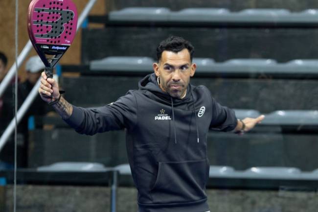 Carlos Tévez opens his first padel club