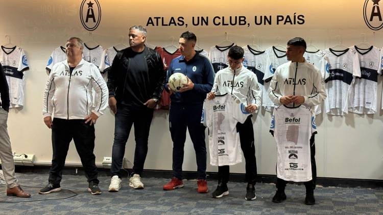 Atlas unveiled its new jersey with a unique campaign