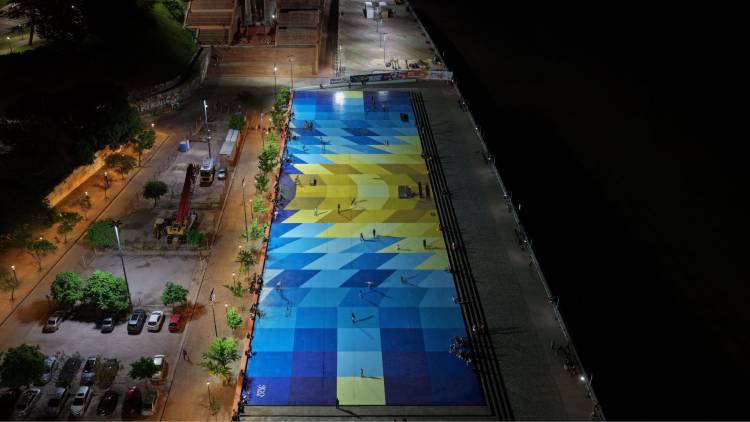 Alba Pinturas commemorates 3 years since the 2022 World Cup with a mural of the Argentine flag