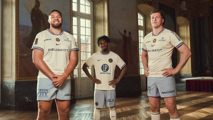  A special jersey unites a football club and a rugby club