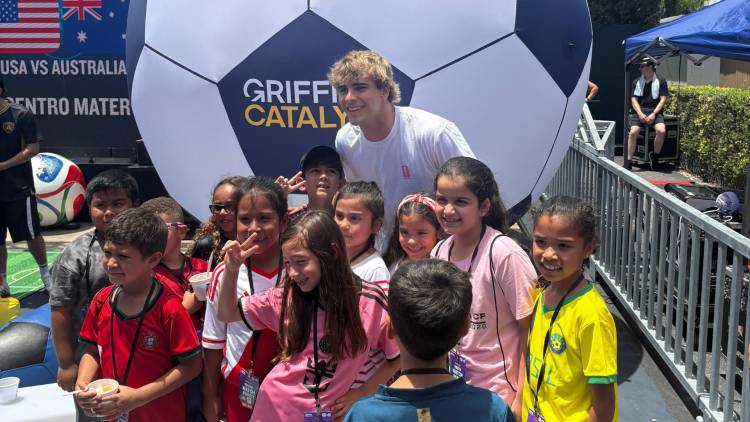 Benjamín Cremaschi sorprendió a niños de Miami en la previa de Estados Unidos-Australia