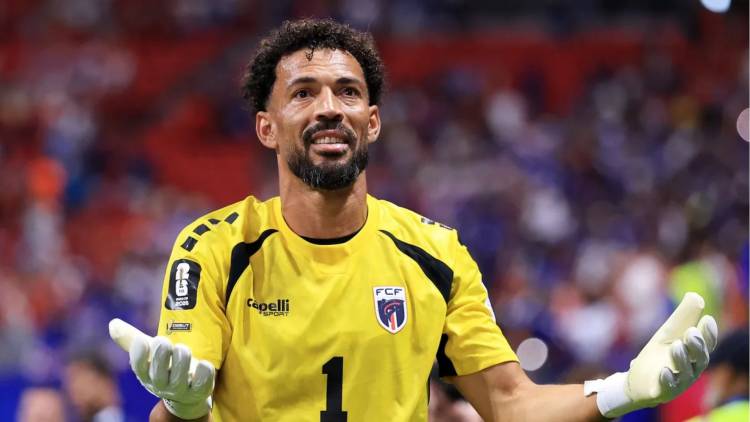 Vozinha breaks record on sports memorabilia auction platform