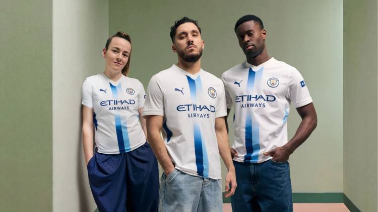 Manchester City presentó su nueva camiseta diseñada con IA